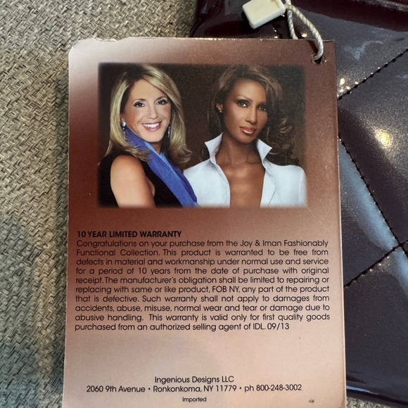 NWT - Joy and Iman Quilted Collection Wristlet
Burgundy - Picture 3 of 9